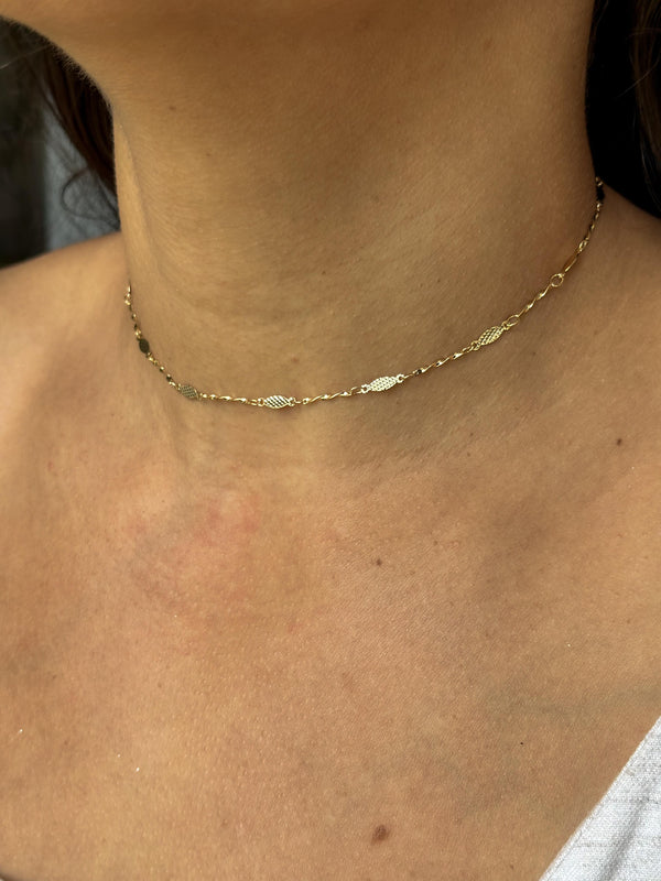 CHOKER ELOS PALITOS TORCIDOS